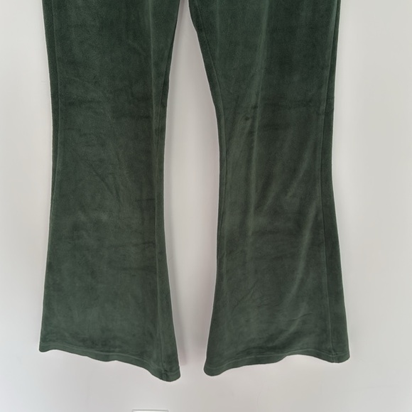 Aerie Green Velour Flared Lounge Pants - Size XS - Picture 5 of 9